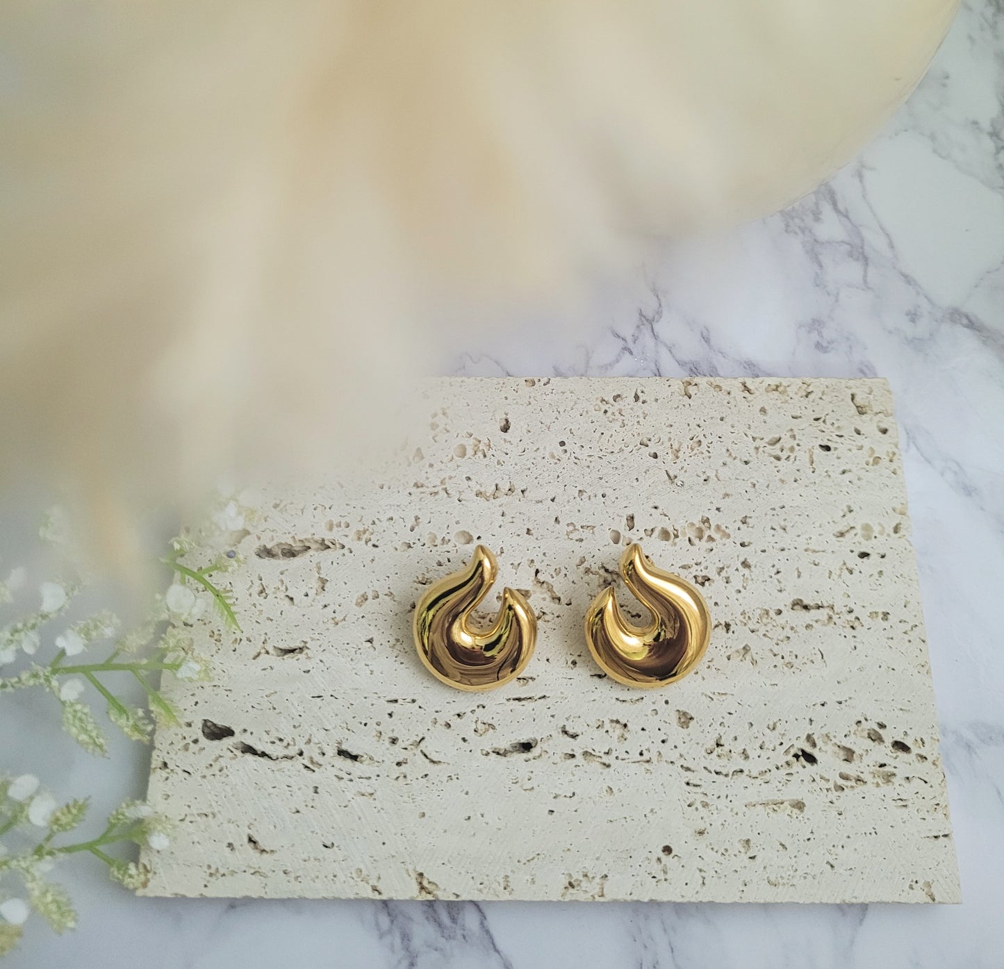 Helena earring