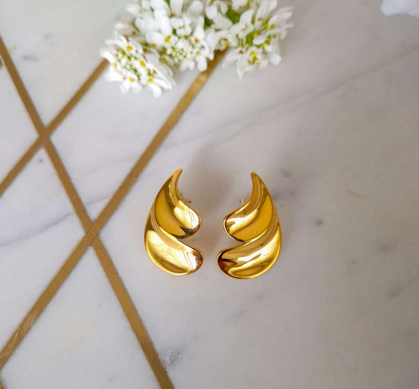 Leila earring