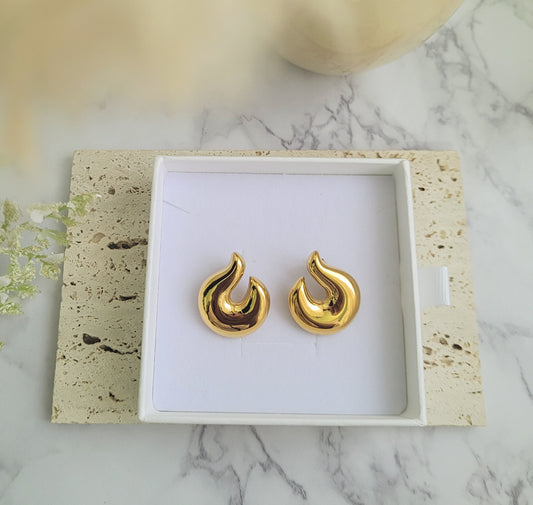 Helena earring